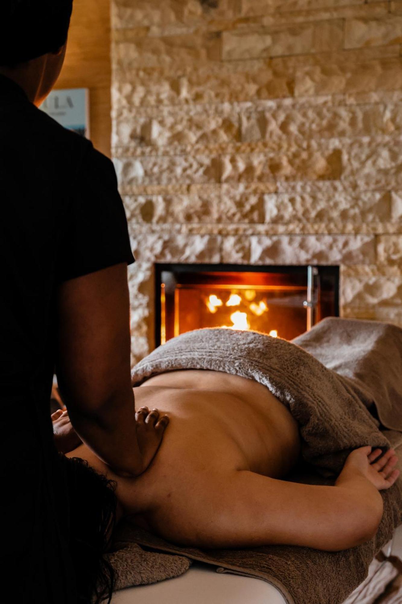 Pezula Nature Retreat Knysna Ngoại thất bức ảnh A massage