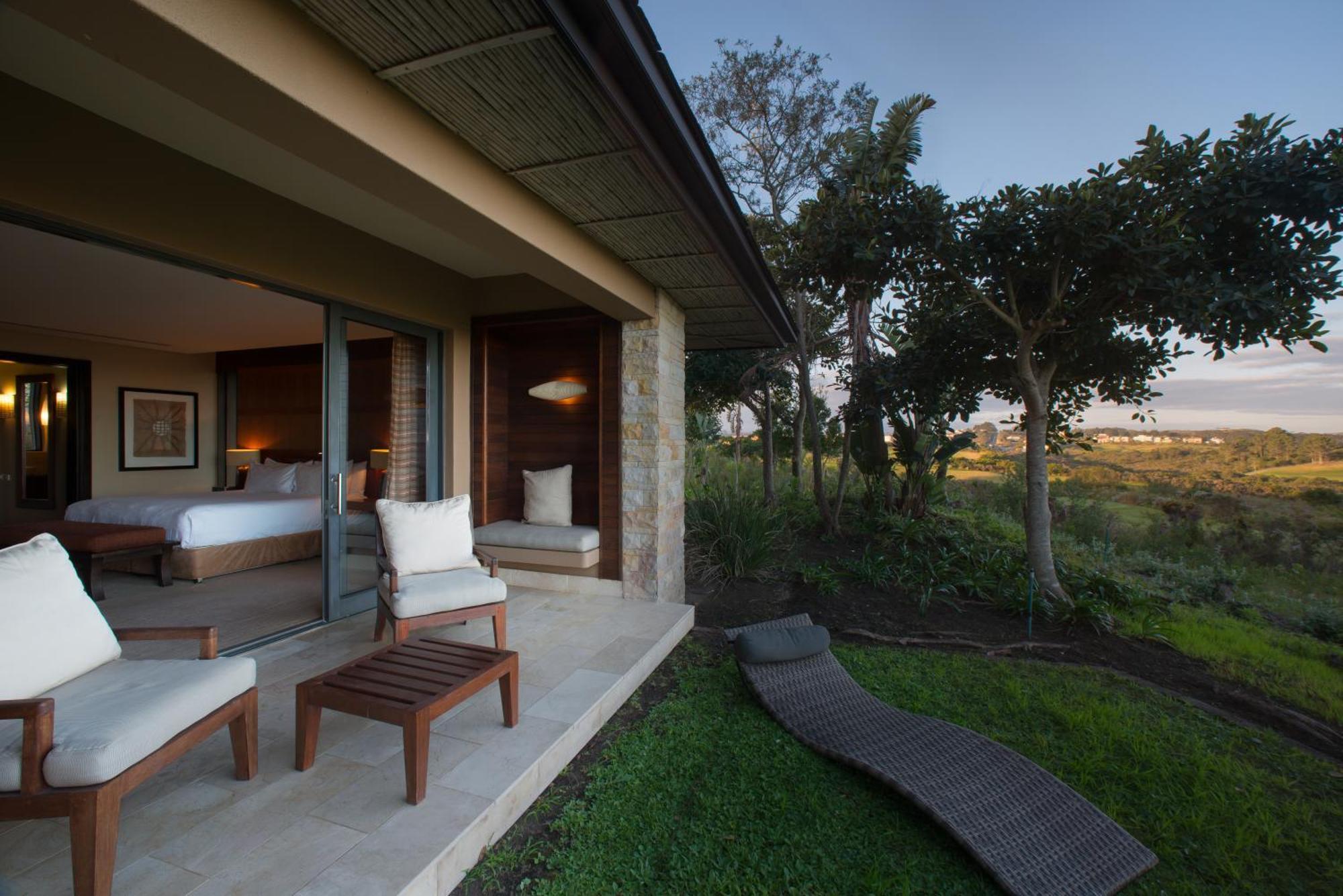 Pezula Nature Retreat Knysna Phòng bức ảnh A guest room at the Four Seasons Resort
